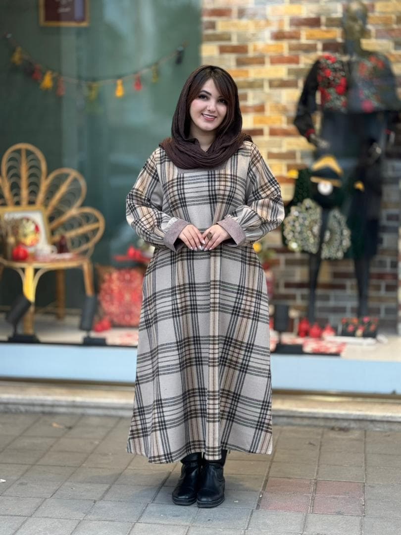 پیراهن هدیه چهارخونه درشت کرم قهوه ای — تصویر ۳