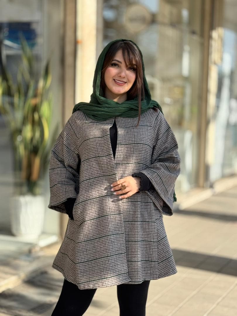 پالتو عروسکی چهارخونه ریز طوسی خط سبز — تصویر ۳