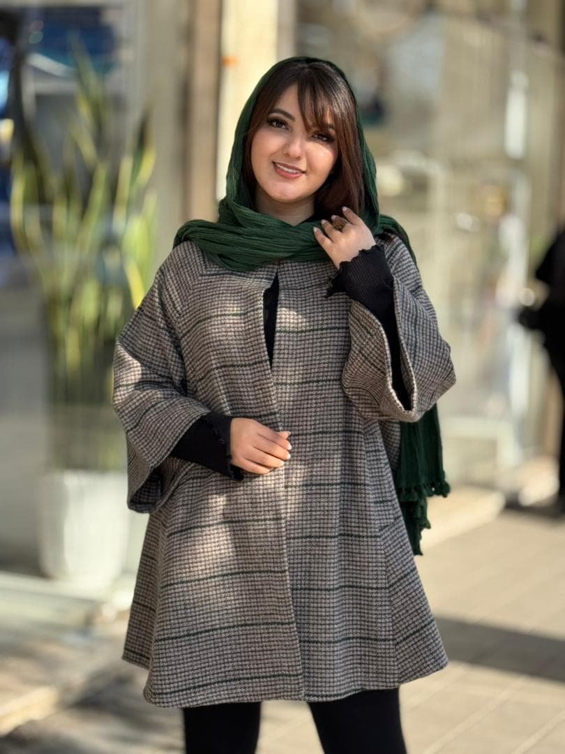 پالتو عروسکی چهارخونه ریز طوسی خط سبز — تصویر ۲
