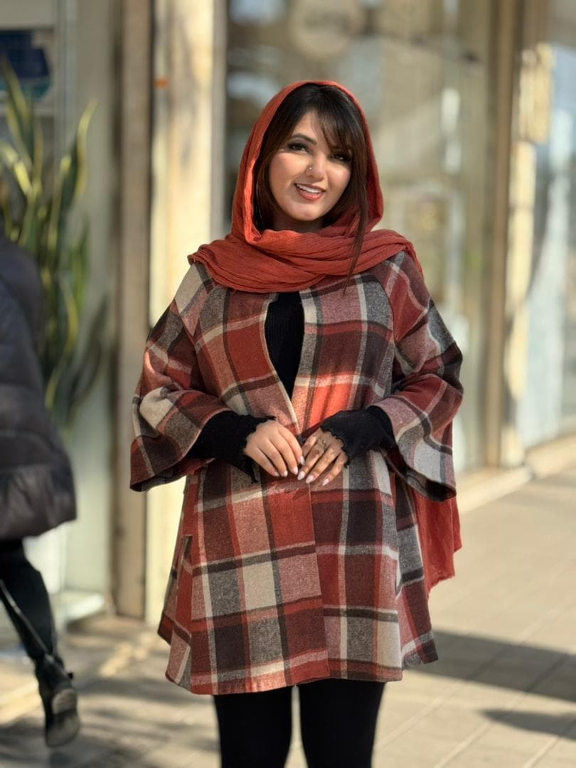 پالتو عروسکی نارنجی کرم قهوه ای چهارخونه — تصویر ۴