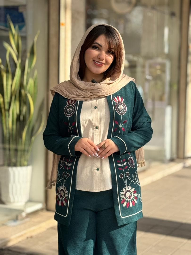 کت و شومیز انار کرم کله غازی — تصویر ۳