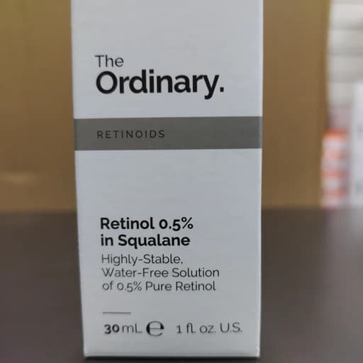 سرم رتینول 0.5 درصد در اسکوالان اوردینری اصلی، تحریک کلاژن سازی و بهبود لکه ها و علائم پیری — تصویر ۷