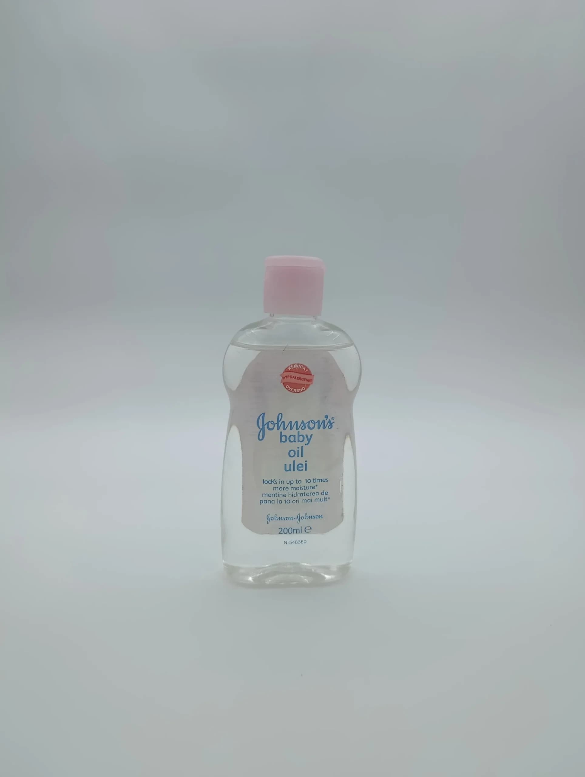 روغن بچه جانسون Johnson’s حجم ۲۰۰ میلی‌لیتر (آبرسان و مرطوب‌کننده پوست قفل‌کننده رطوبت)