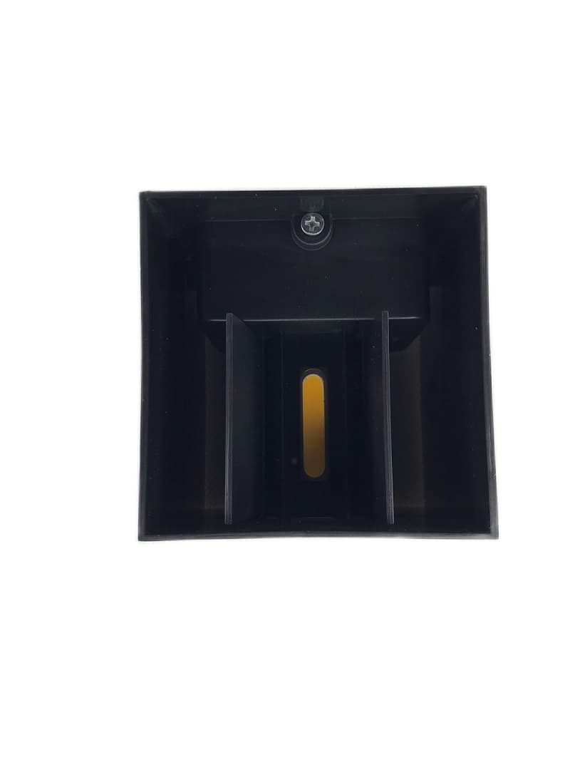 چراغ دکوراتیو دیواری دو طرفه دمپردار 2*3 W مربع جنس بدنه ABS کد 5149 — تصویر ۲