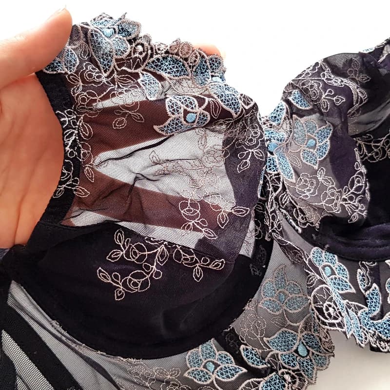 ست شورت و سوتین زنانه برتا مدل فنردار گیپوری کد 4734-1021 — تصویر ۳
