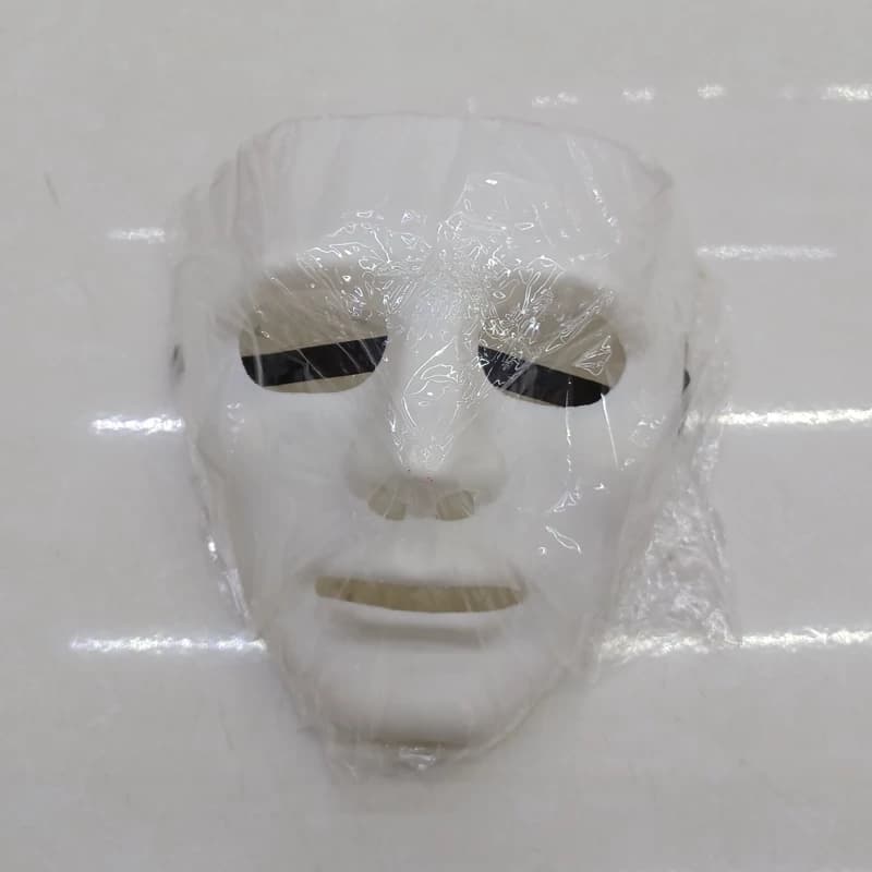 نقاب طرح صورت(فیس) مناسب نمایش