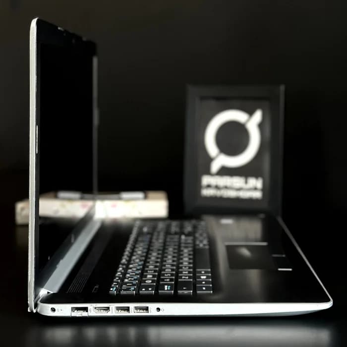 لپ تاپ استوک اچ پی HP 17 i5-8 8GB 256GB — تصویر ۴