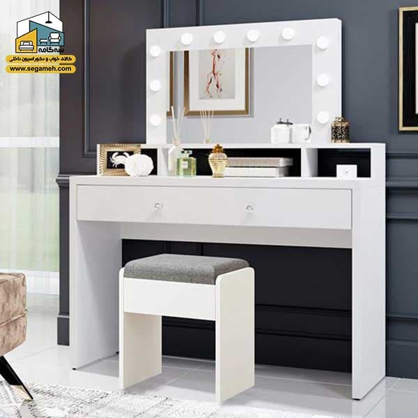 میز آرایش لامپ دار DMP185