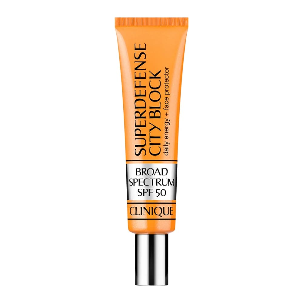 کرم ضد آفتاب رنگی کلینیک مدل SUPERDEFENSE حاوی SPF 50 — تصویر ۵