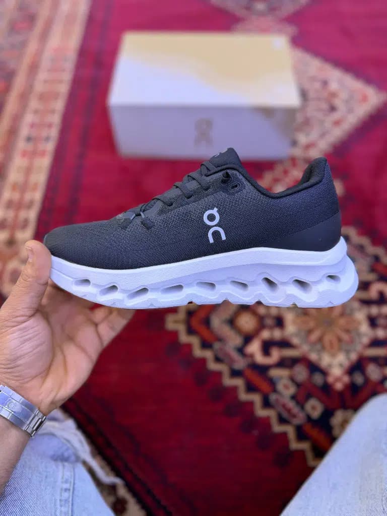 کتونی دخترانه و پسرانه آن رانینگ on running — تصویر ۳