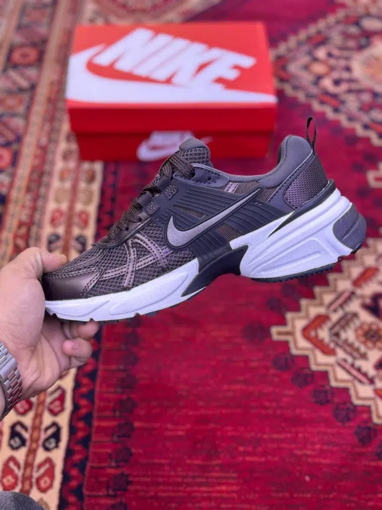 کتونی دخترانه نایکی وی تو کی nike v2k — تصویر ۳