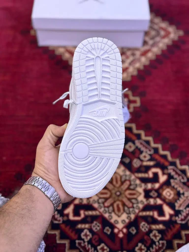 کتونی دخترانه و پسرانه نایکی جردن وان پاریس nike Jordan 1 Paris — تصویر ۴