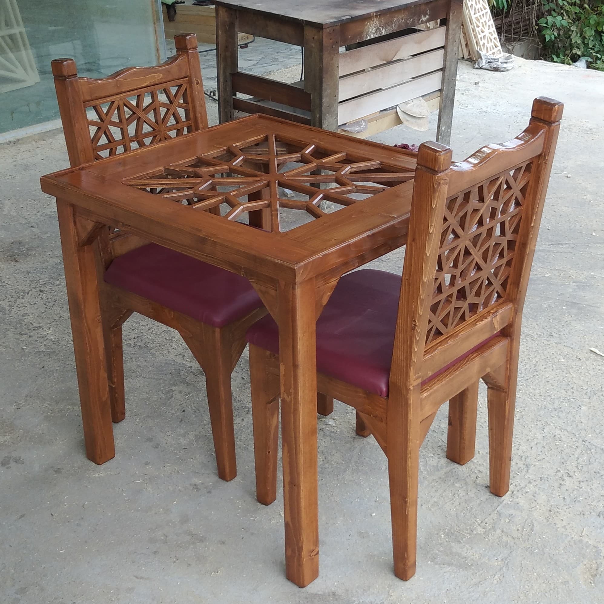 میز ناهارخوری دونفره چوبی گره خورشیدی مبلمان فرنا مدل 1112853 — تصویر ۲