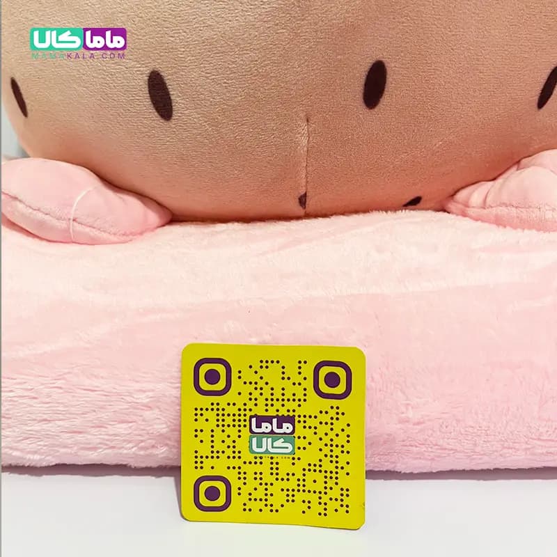عروسک موش بالشتی پتودار + گرمکن دست مدل توت‌فرنگی 50 سانتیمتر — تصویر ۵