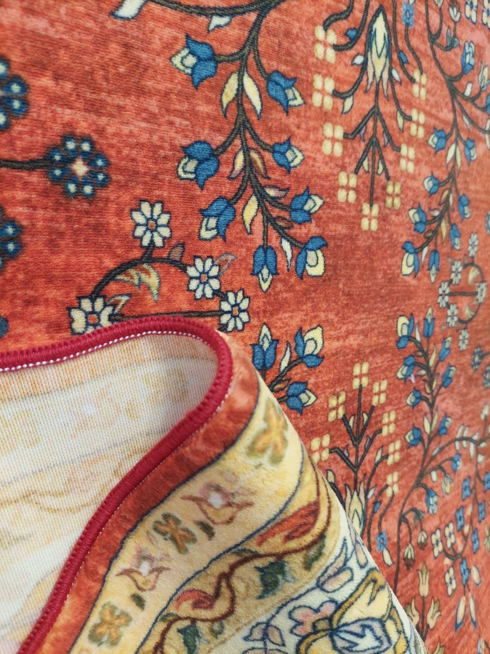 فرش سنتی کد 100352 لاکی 1000 شانه — تصویر ۸