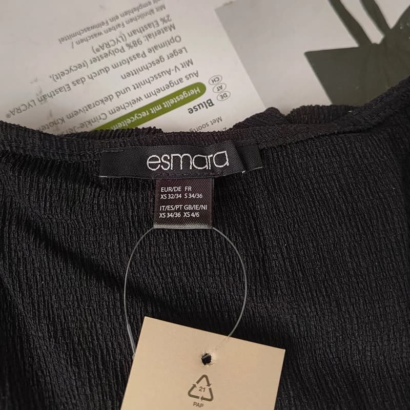 شومیز آستین کوتاه زنانه مدل گره ای کرپ پفکی شیک اسمارا آلمان ESMARA 483534 — تصویر ۳