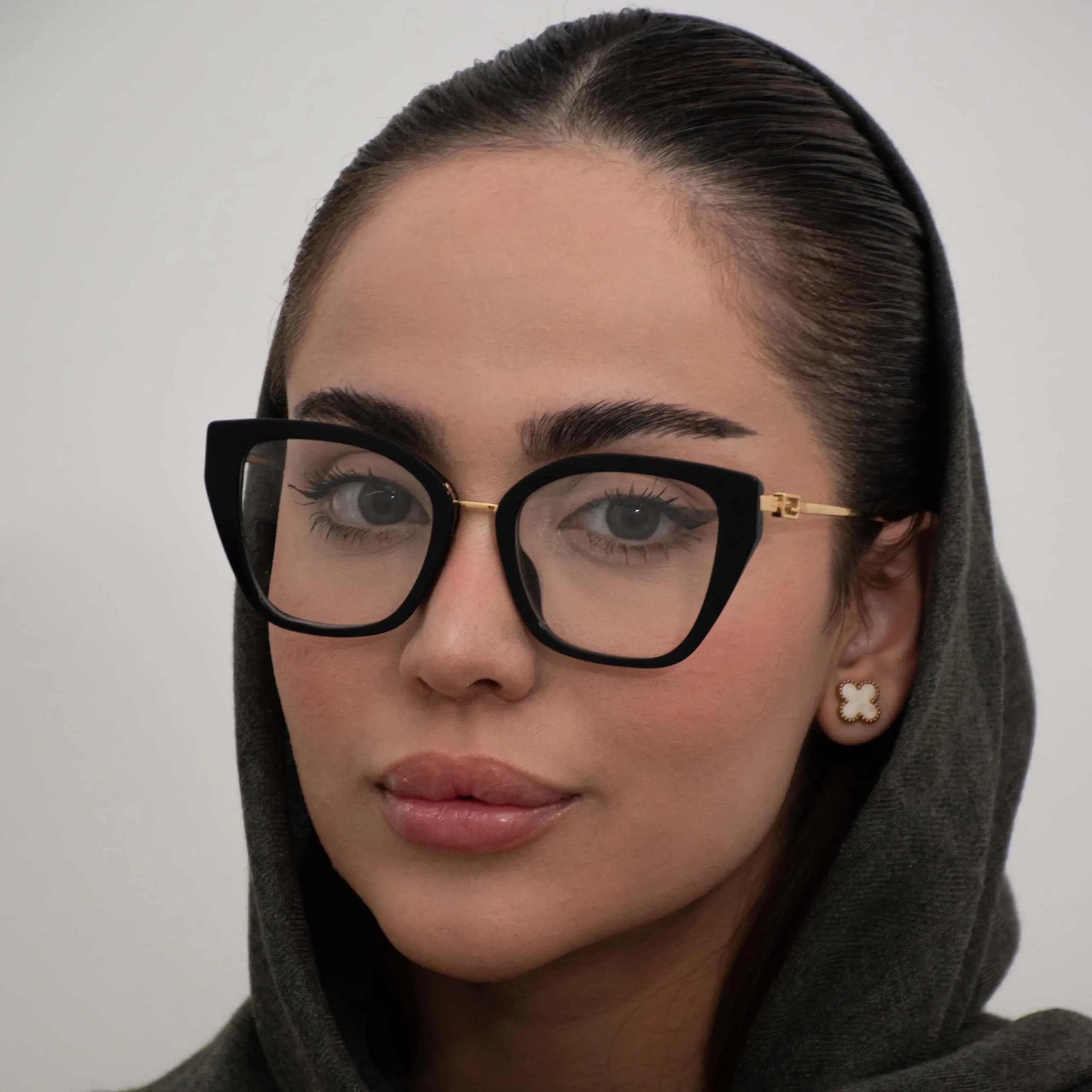 عینک طبی فندی 50011<br><span>Fendi FE50011I</span> — تصویر ۲