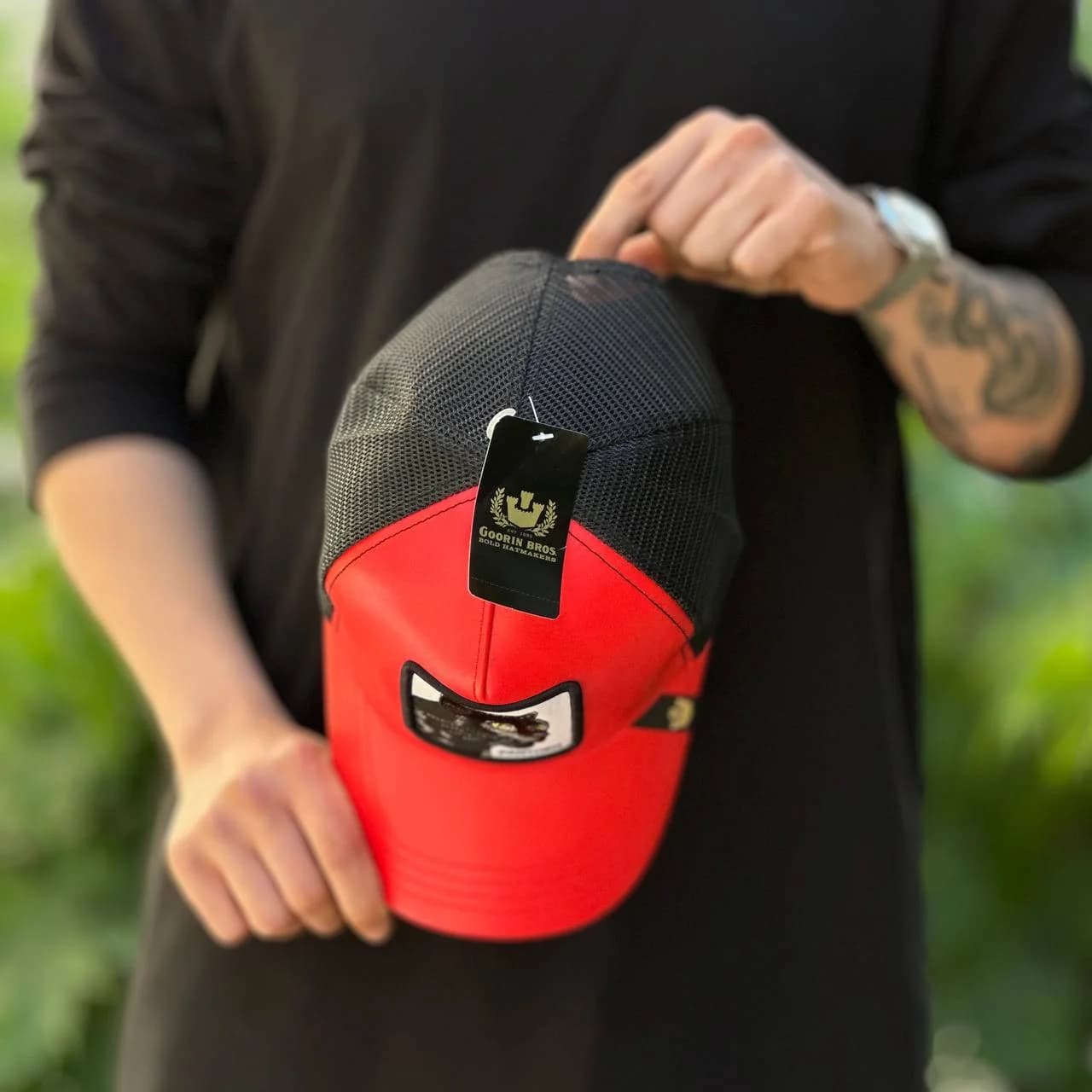 کلاه گورین panther قرمز چرم — تصویر ۲