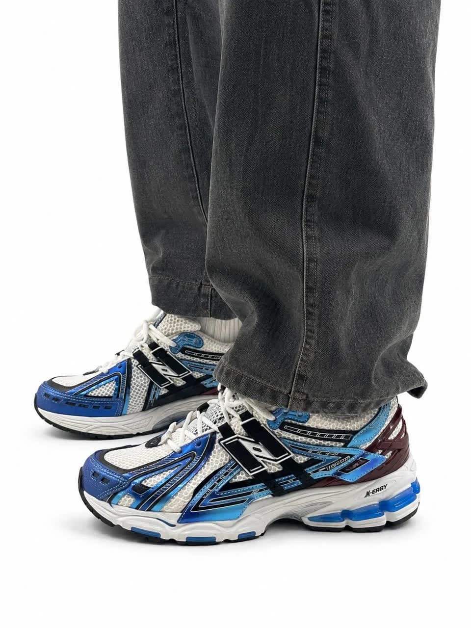 کتونی مردانه و بزرگپا نیوبالانس آبی هفت رنگ New BALANCE 1906 — تصویر ۵