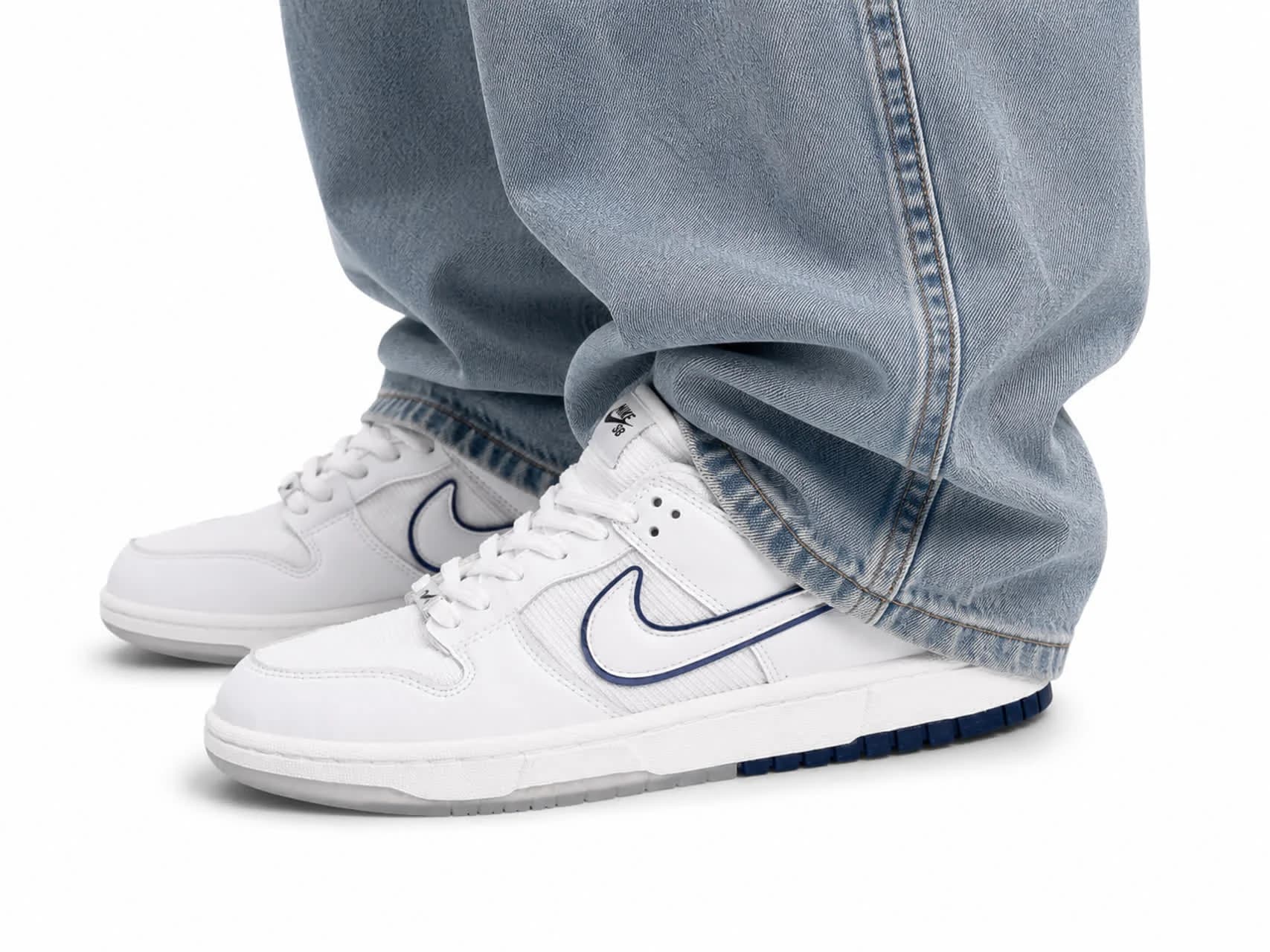 کفش کتانی مردانه نایک جردن SB سفید دورنایک سرمه ای Nike Jordan SB — تصویر ۵
