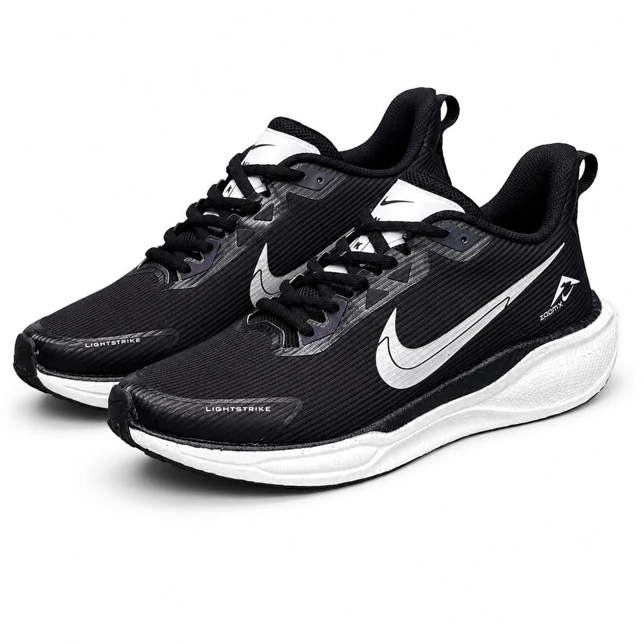 کتونی زیره بست مردانه مدل رانینگ نایکی مشکی NIKE — تصویر ۲