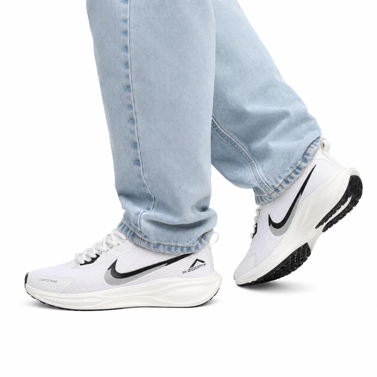 کتونی زیره بست مردانه مدل رانینگ نایکی سفید نایک مشکی NIKE — تصویر ۵