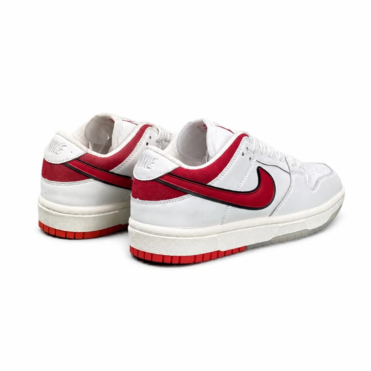 کفش کتانی مردانه نایک جردن SB سفید زیره قرمز Nike Jordan SB — تصویر ۳