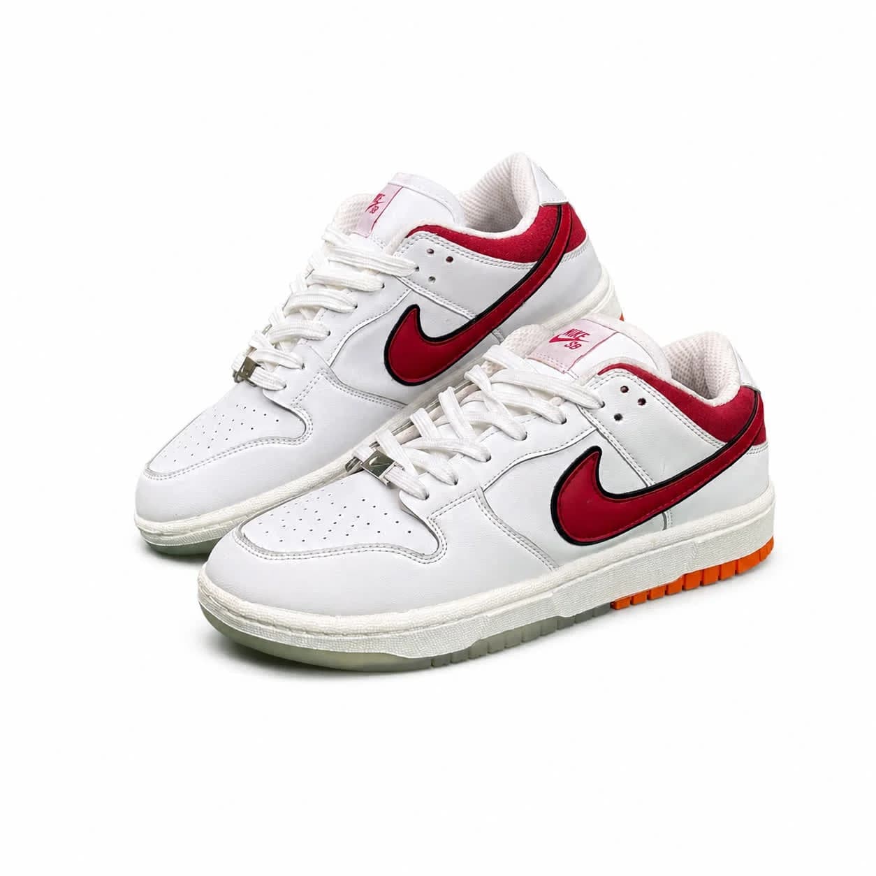 کفش کتانی مردانه نایک جردن SB سفید زیره قرمز Nike Jordan SB — تصویر ۲