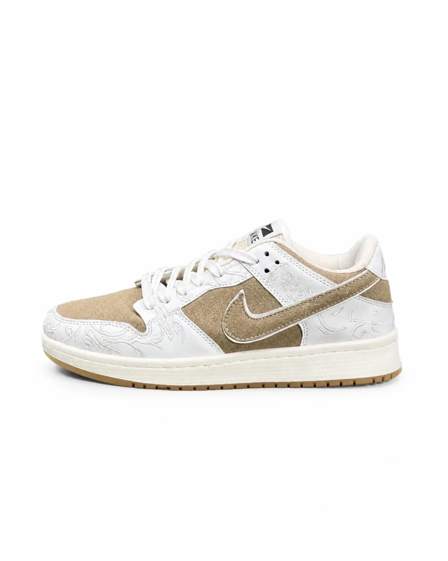 کتونی مردانه مدل نایک جردن گلدوزی سفید کرمی Nike Jordan — تصویر ۶