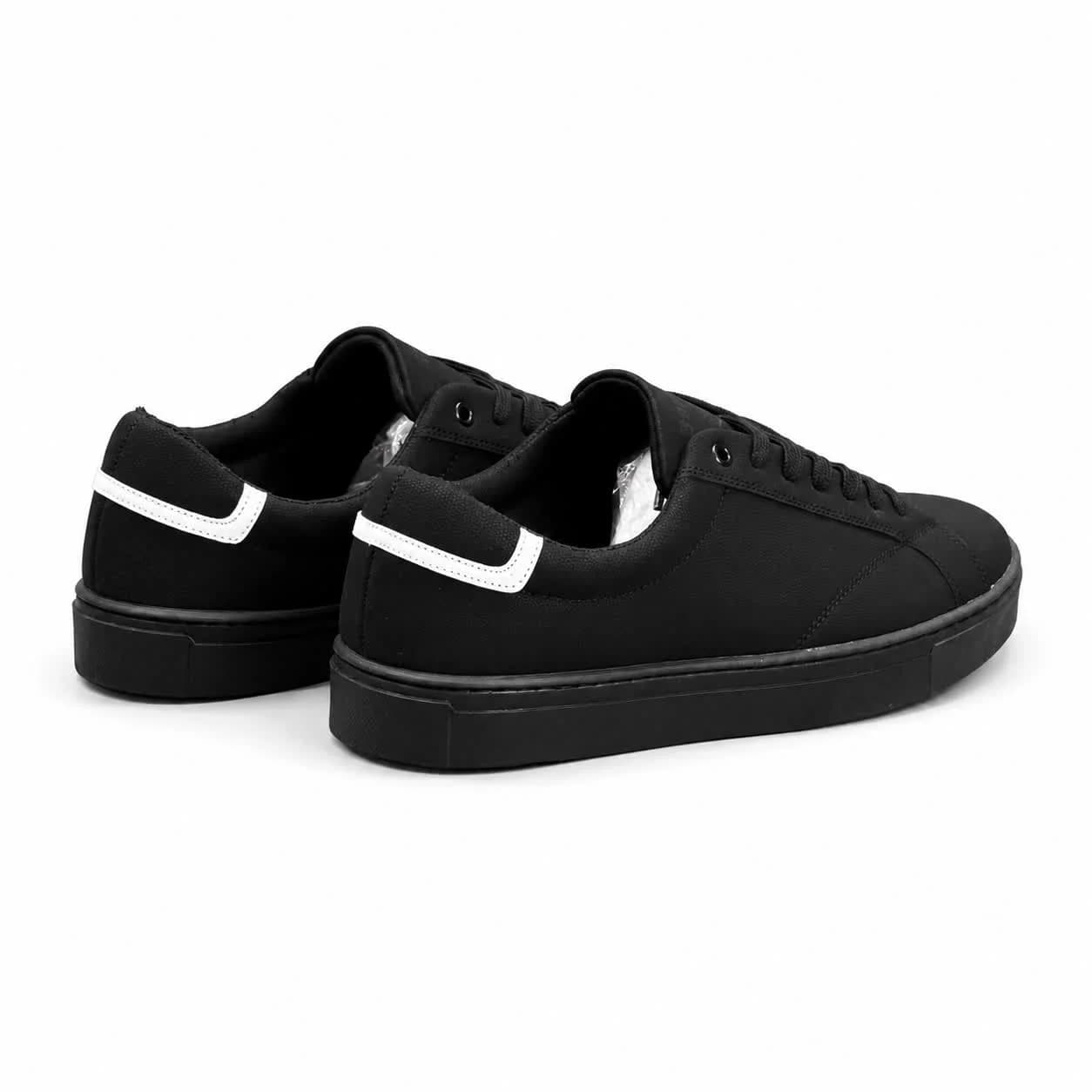 کفش کتانی مردانه مدل ونس چرمی مشکی Vans — تصویر ۵