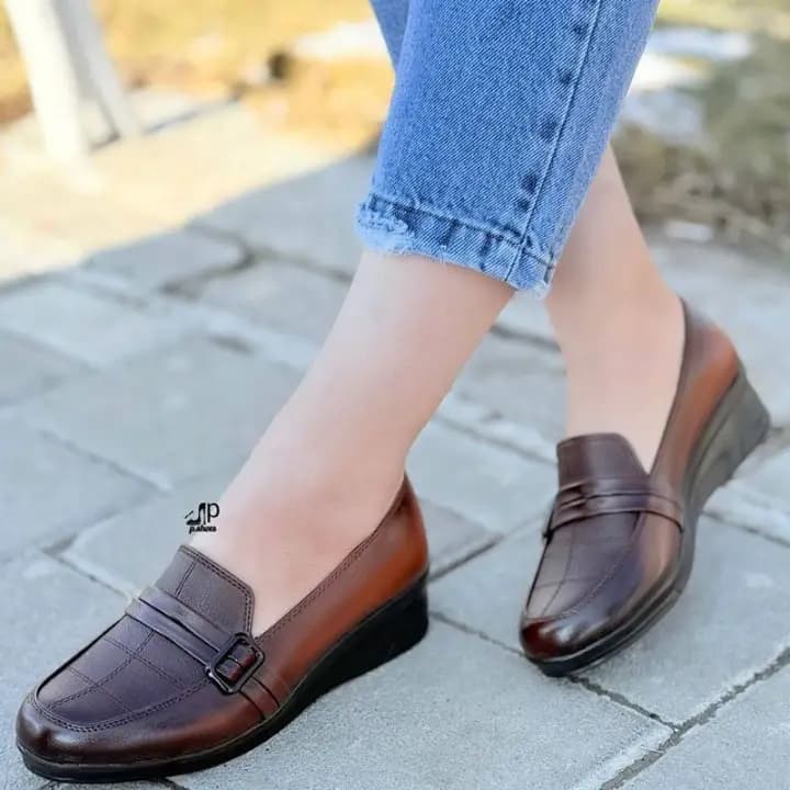 کفش طبی کارمندی زنانه چرم بیاله کد ۶۰۴۳۲ | راحتی روزانه با پاخور شیک — تصویر ۲