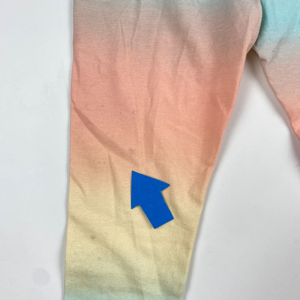 ایراد دار _ شلوار دخترانه برند لوپیلو طرح آبرنگی کمرکش گلبهی رنگ – 2 تا 4 سال — تصویر ۴