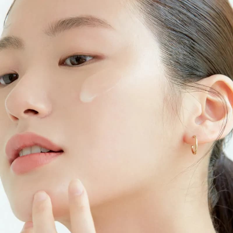 سرم ضد لک و روشن کننده اکسیس وای AXIS-Y مدل Dark Spot Correcting Glow Serum | حجم 50 میل — تصویر ۴