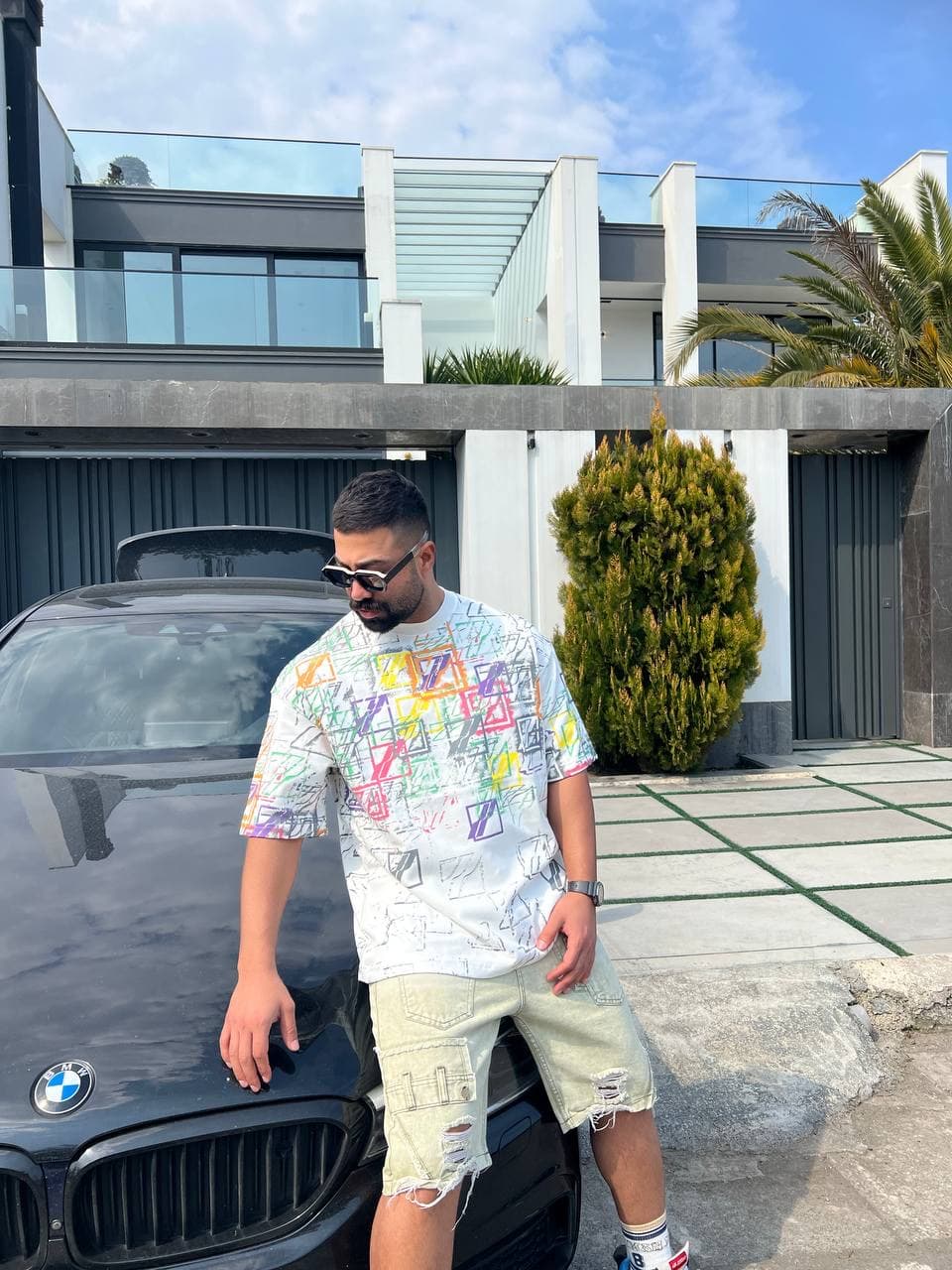 تیشرت طرح LV — تصویر ۷