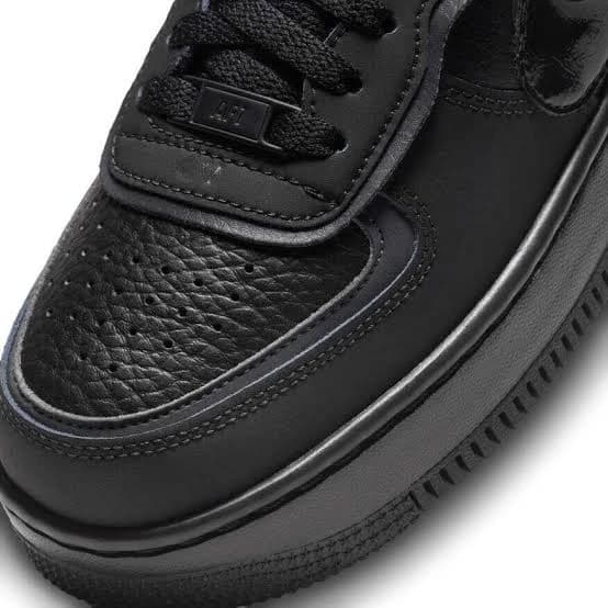 کتونی نایک ایر فورس 1 شادو مشکی (Nike Air Force 1 Shadow Triple Black ) مردانه — تصویر ۲