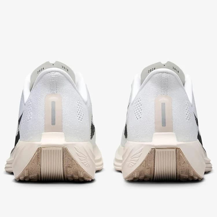 کفش نایکی مدل Nike Pegasus Plus سفید — تصویر ۵