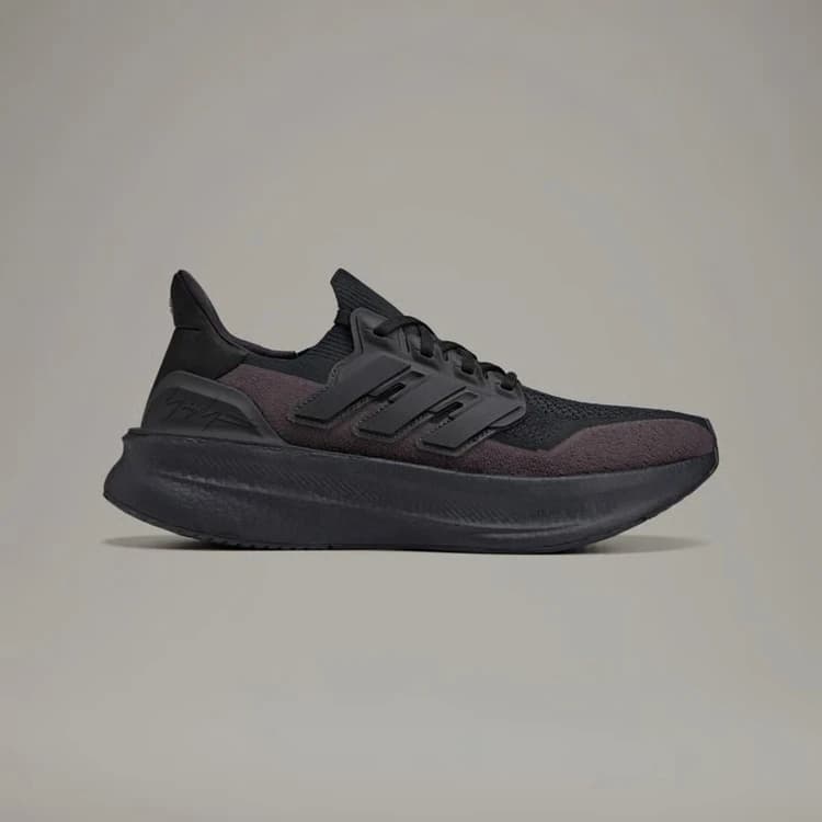 کفش آدیداس Y-3 UltraBoost 5 Black Carbon — تصویر ۳