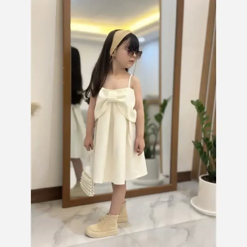 سارافون دخترانه مازراتی طرح پاپیون سایز 40 تا 60 مناسب 2 تا 11 سال — تصویر ۴