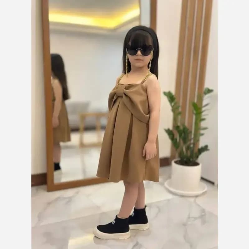 سارافون دخترانه مازراتی طرح پاپیون سایز 40 تا 60 مناسب 2 تا 11 سال — تصویر ۲