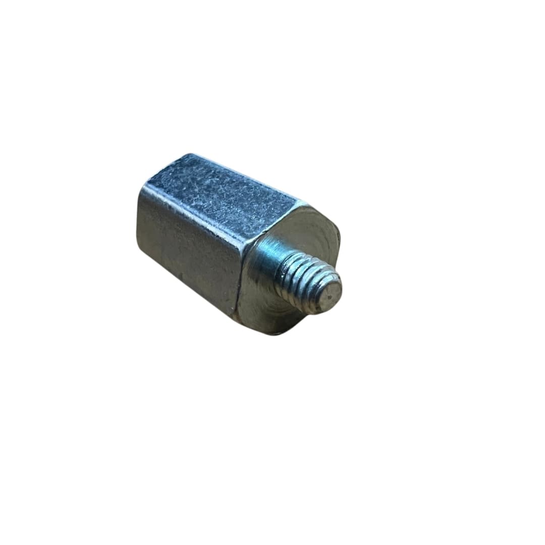 اسپیسر fm پیچ کوتاه طول بدنه11 طول پیچ و بدنه 14 میلیمتر قطر بدنه 8 میلیمتر بسته 10 عددی — تصویر ۲