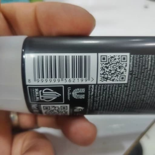 فوم شستشوی صورت ذغالی حاوی کلاژن پوندز نیاسورسینول 100 گرم روشن کننده پوست اصلی به ضمانت مرجوعی — تصویر ۲