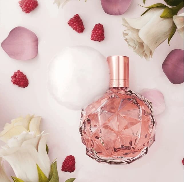 عطر ادکلن آریانا گراندی اری خنک و شیرین زنانه (Ariana Grande Ari) درجه ۱ سوئیس — تصویر ۲