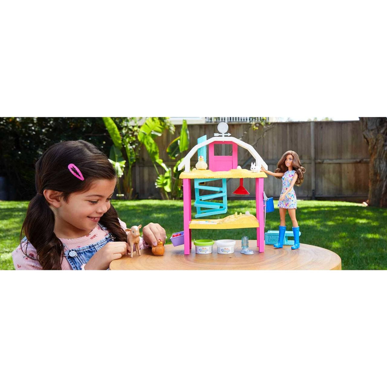 عروسک باربی با مزرعه Mattel — تصویر ۲