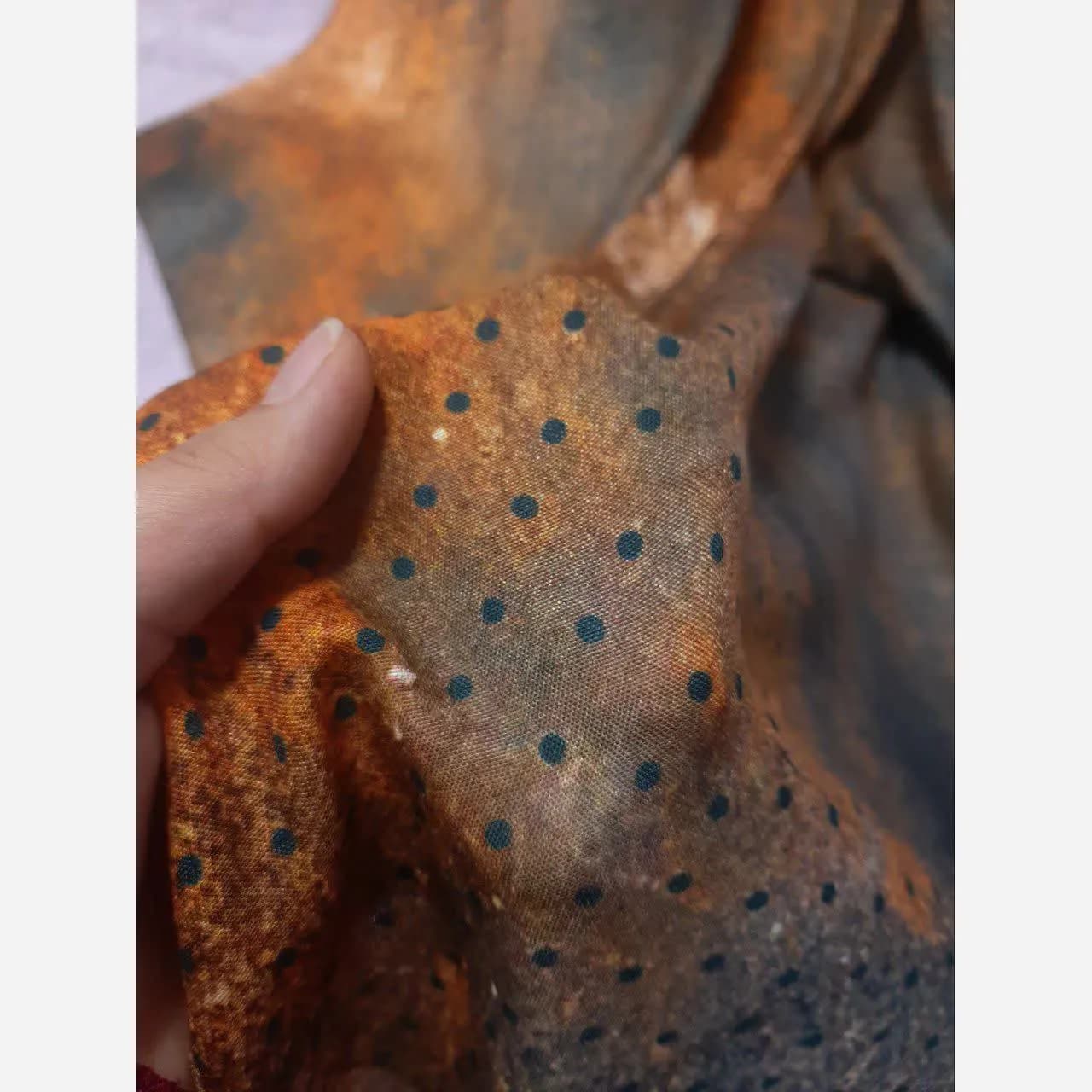 روسری نخ کاستوم طرح طوبی سایز 140 رنگ سال 2026 آجری و تال — تصویر ۳