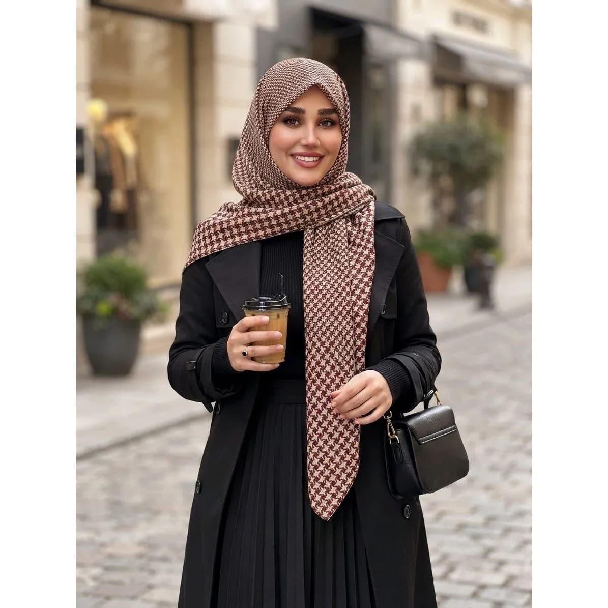 روسری نخی مجلسی طرح حسنا قواره 140 دور چرخ دوز لیز نیست — تصویر ۷