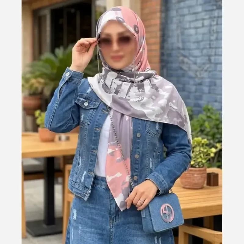 روسری نخ کاستوم طرح کژال قواره بزرگ 140×140 دور چرخ دوز