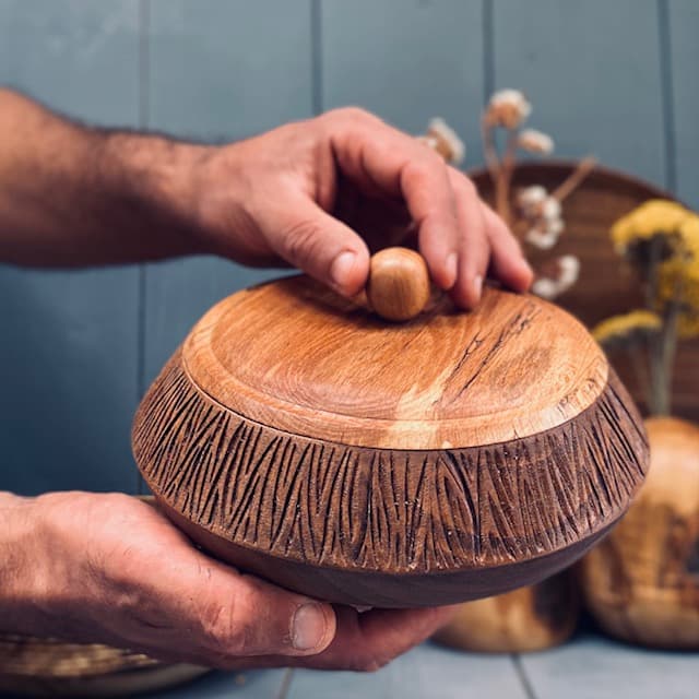 ظرف درب دار چوبی کد 966