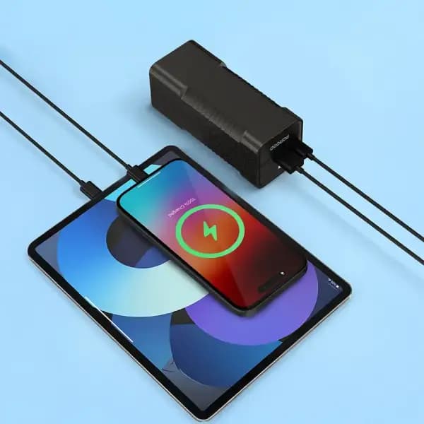 پاوربانک 10000 هزار پرودو مدل Porodo Lumera 10000mAh Power Bank with Built-In Flashlight — تصویر ۴