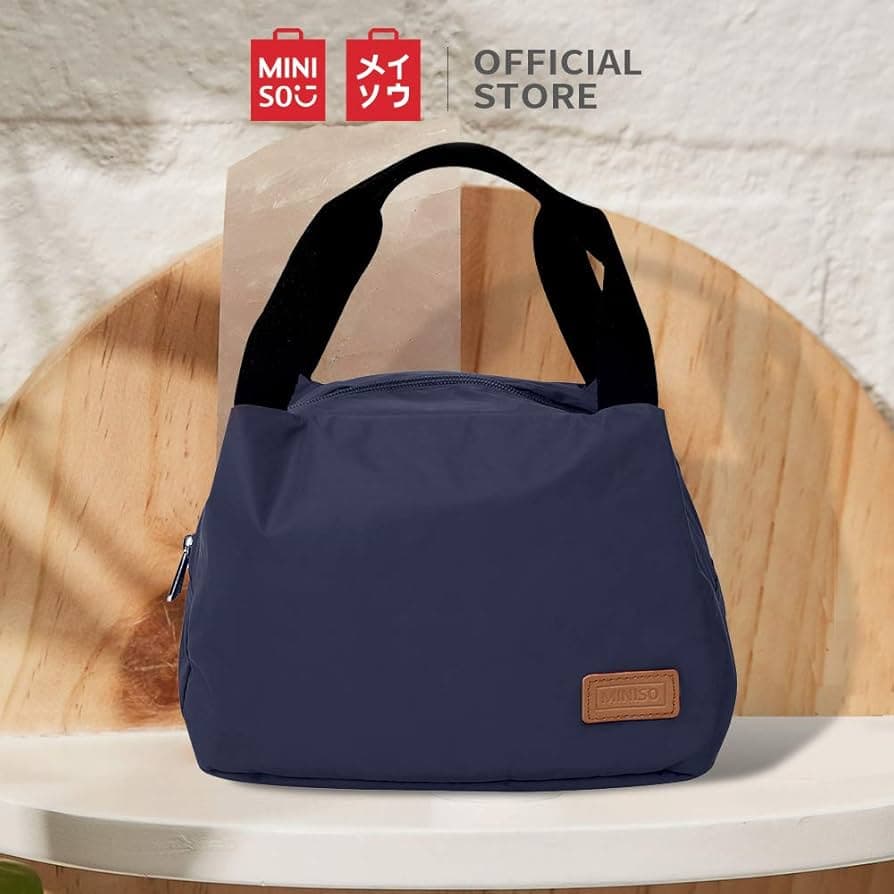کیف جعبه غذا مینیسو، مدل Miniso Solid Color Lunch Bag Blue، سرمه ای — تصویر ۳
