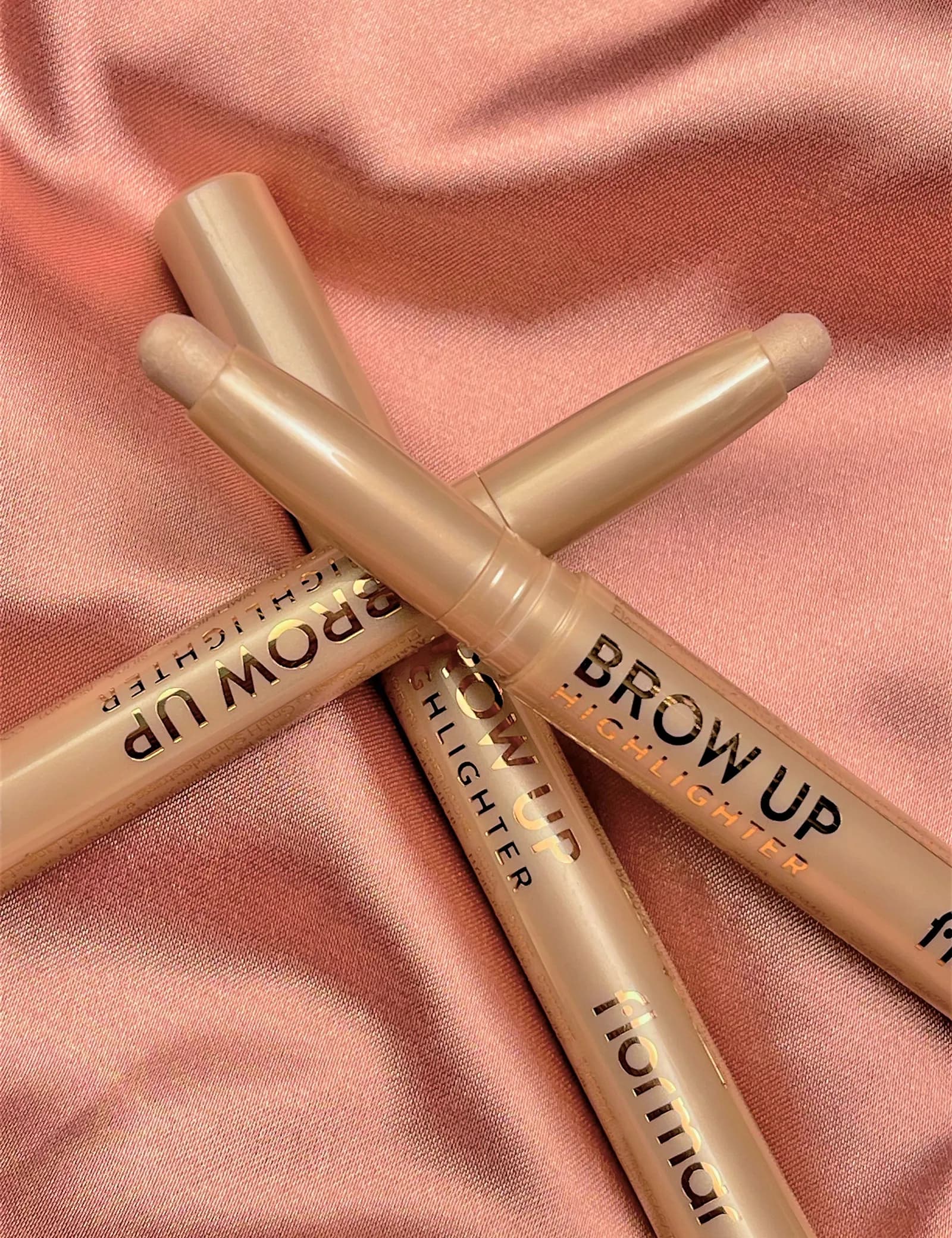 مداد هایلایتر ابرو فلورمار مدل Brow Up — تصویر ۳